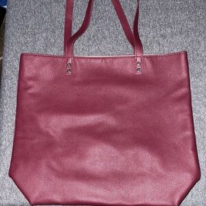Burgundy Around Town Tote Bag Jewel by Thirty One